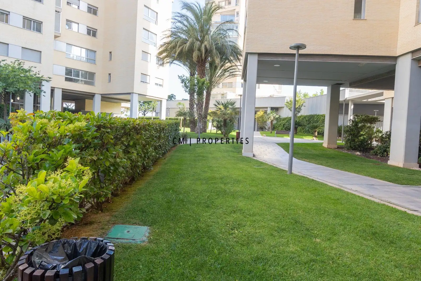 Aparcament de Pis en venda en Valencia amb Aire condicionat, Calefacció i Terrassa