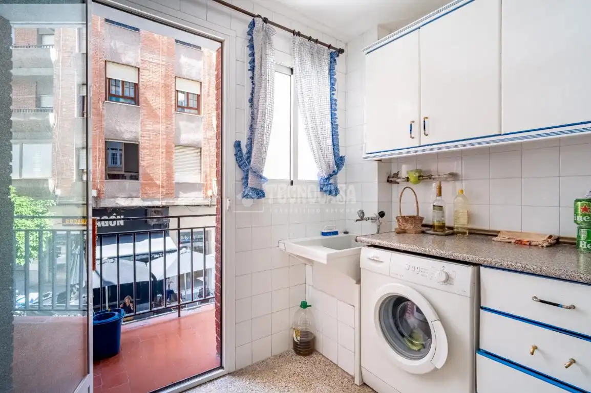 Bedroom of Flat for sale in Granada  with Terrace and Balcony