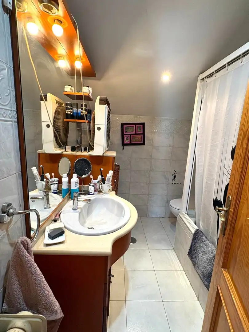 Bathroom of Flat for sale in Laguna de Duero  with Air Conditioner, Heating and Terrace