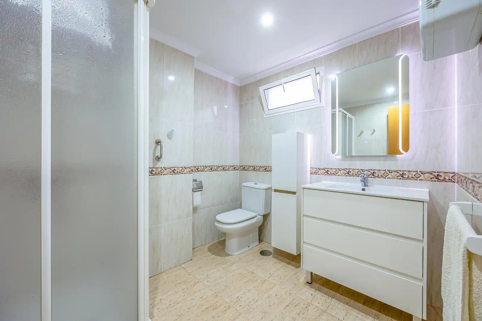 Baño de Piso en venta en Telde con Terraza