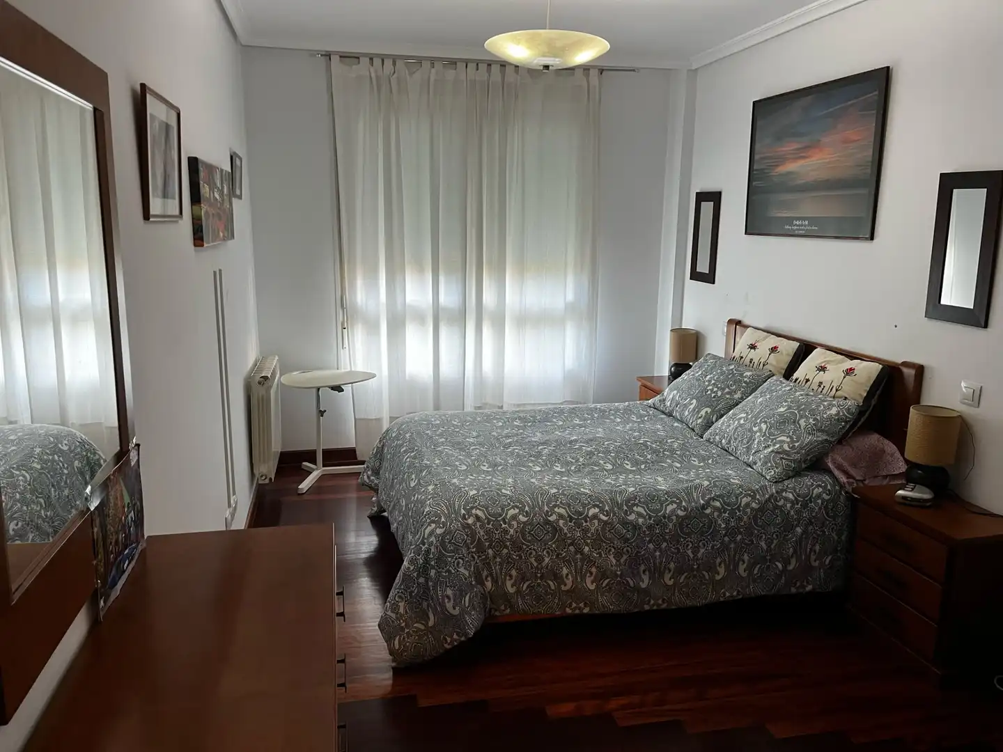 Habitación de Piso en venta en Entrambasaguas con Calefacción, Jardín privado y Amueblado