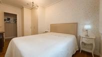 Bedroom of Flat for sale in Getxo 