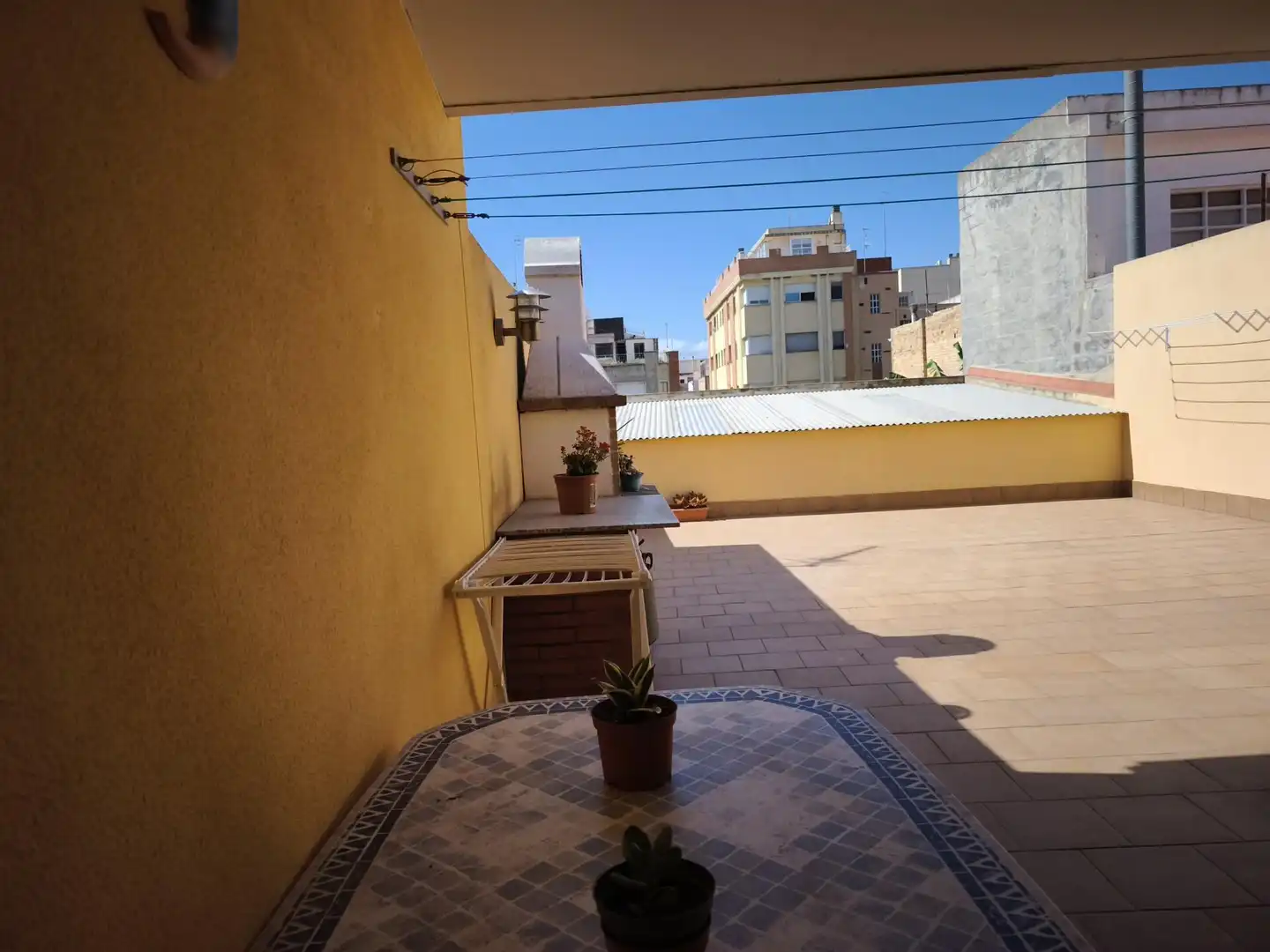 Terrassa de Casa o xalet en venda en Amposta amb Parquet, Terrassa i Moblat