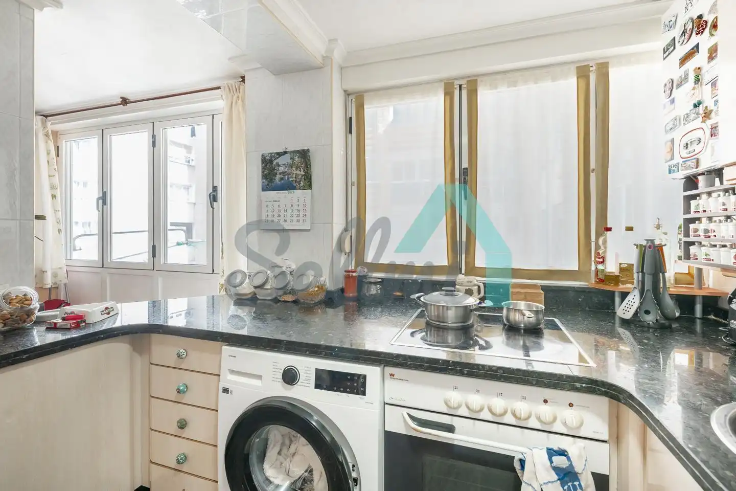 Cocina de Piso en venta en Gijón  con Calefacción, Parquet y Trastero