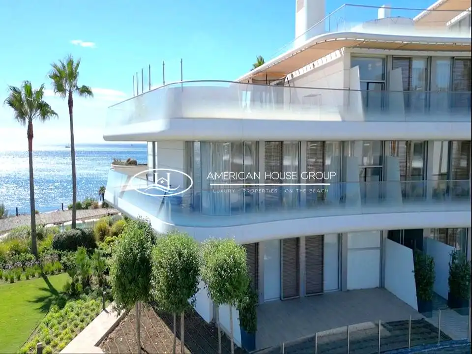 Apartment with pool for sale in Estepona Pueblo