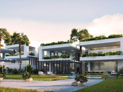 Vista exterior de Planta baixa en venda en Marbella amb Aire condicionat, Jardí privat i Terrassa