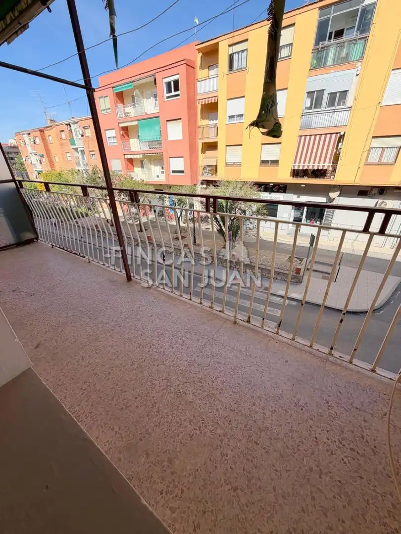 Vista exterior de Piso en venta en Ibi con Balcón
