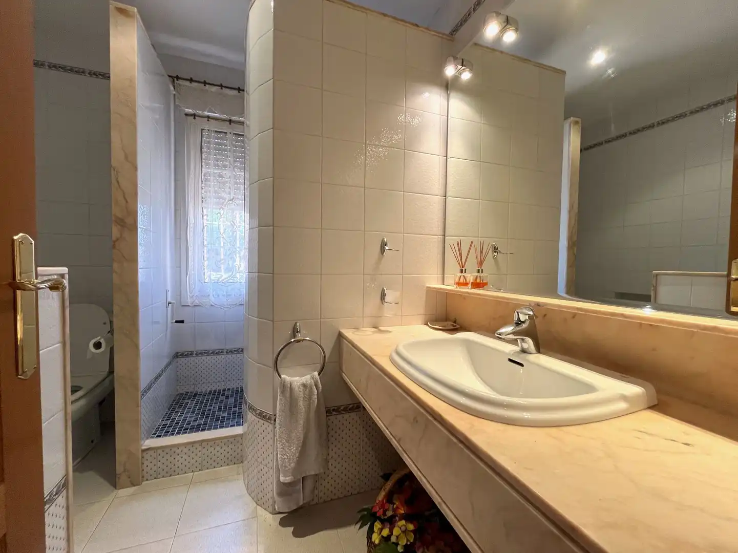 Bany de Casa o xalet en venda en Ontinyent amb Aire condicionat, Calefacció i Jardí privat