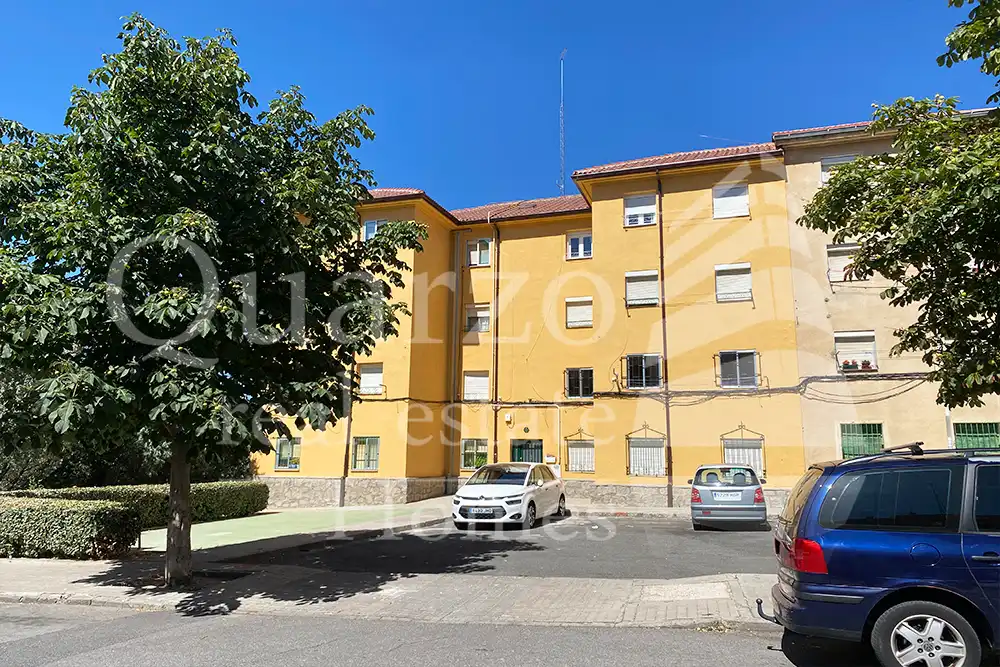 Exterior view of Flat for sale in Segovia  with Furnished