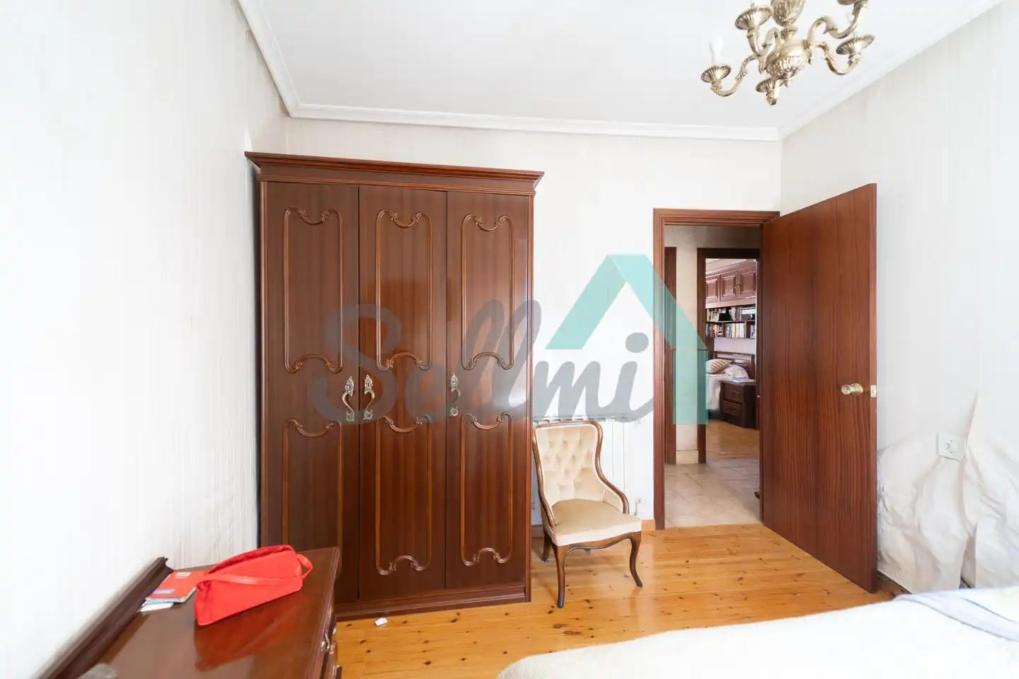 Dormitori de Edifici en venda en Boñar
