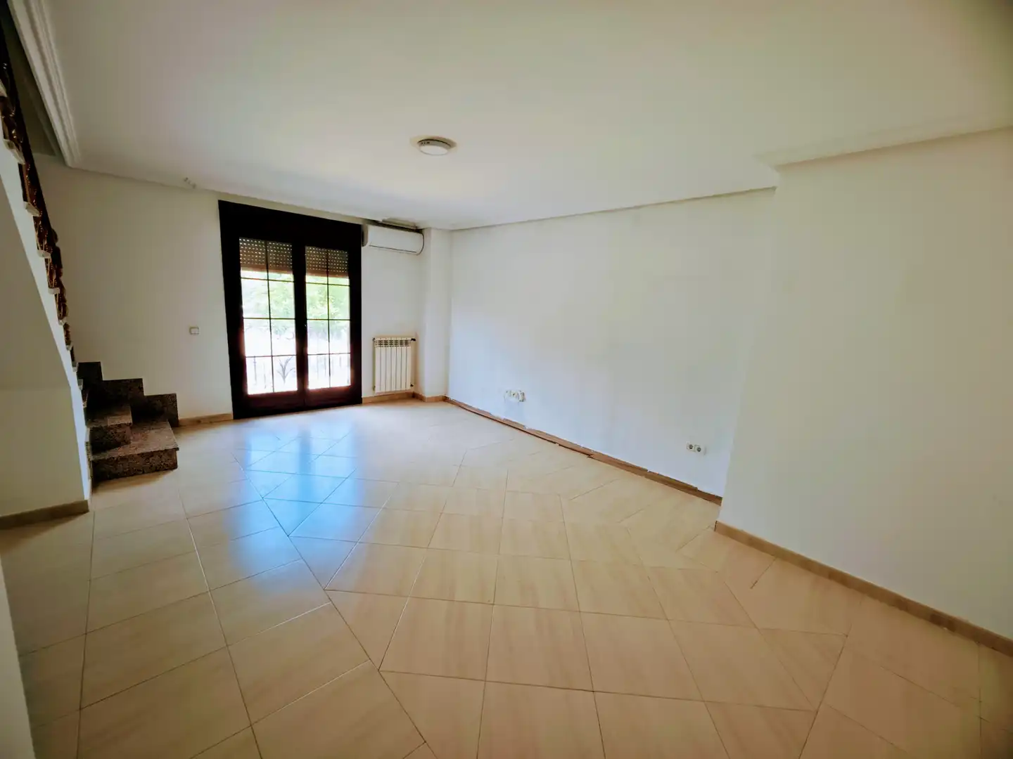 Maisonette zum Verkauf in Arroyomolinos (Madrid) mit Klimaanlage, Heizung und Privatgarten
