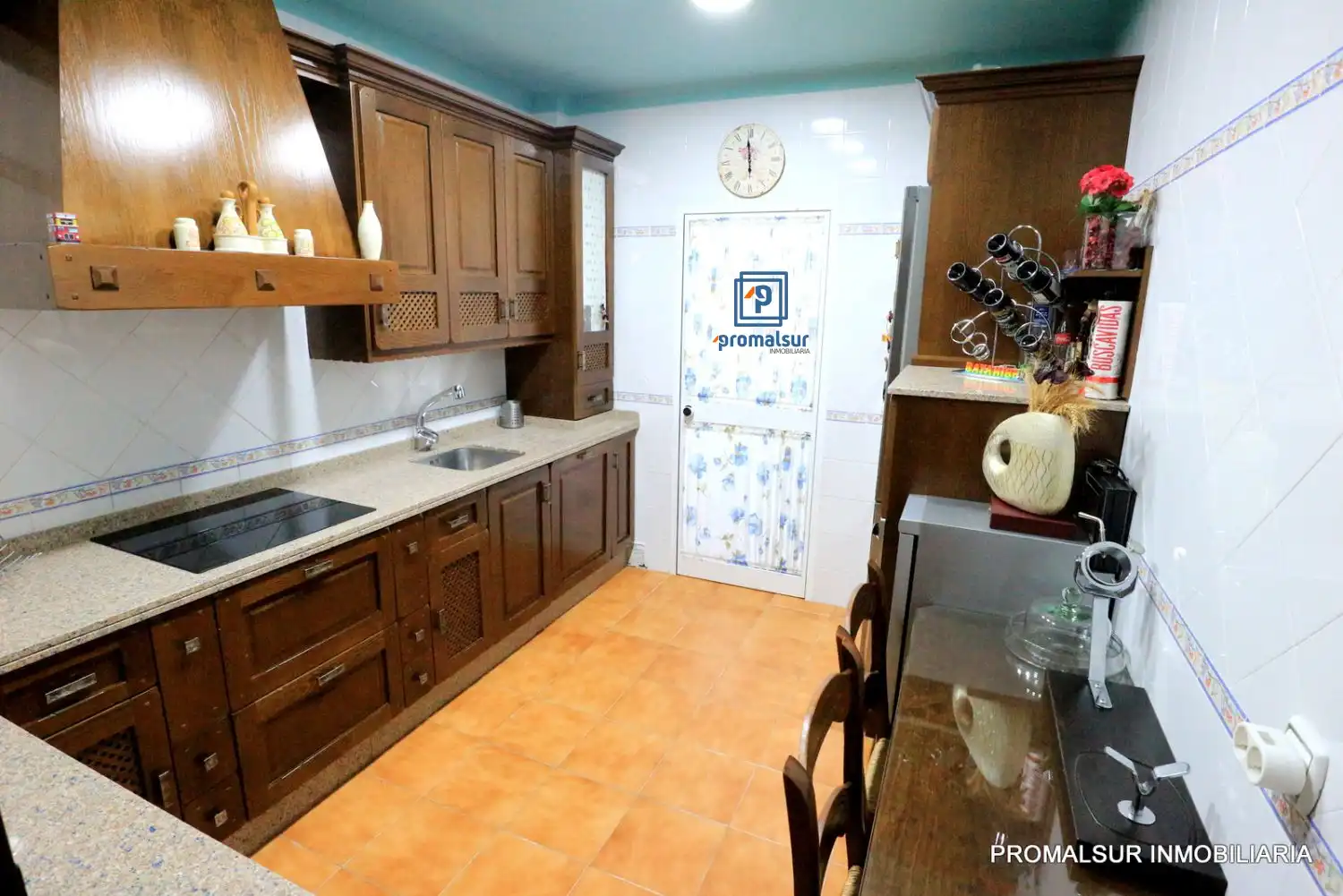 Cocina de Piso en venta en Écija con Calefacción, Terraza y Trastero