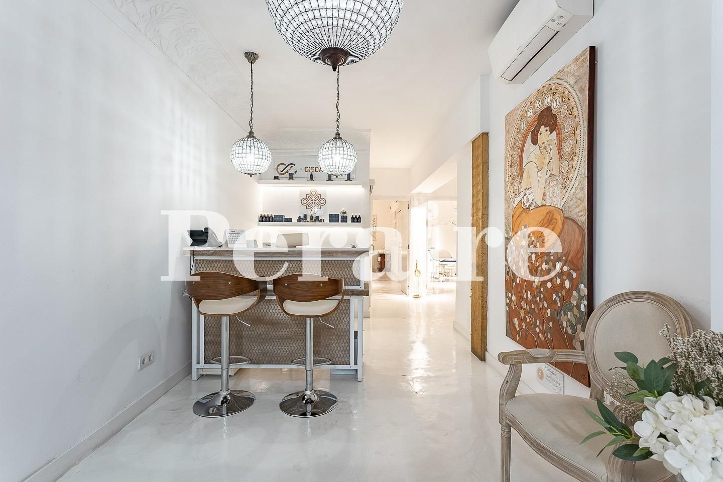 Sala de estar de Local en venta en  Barcelona Capital