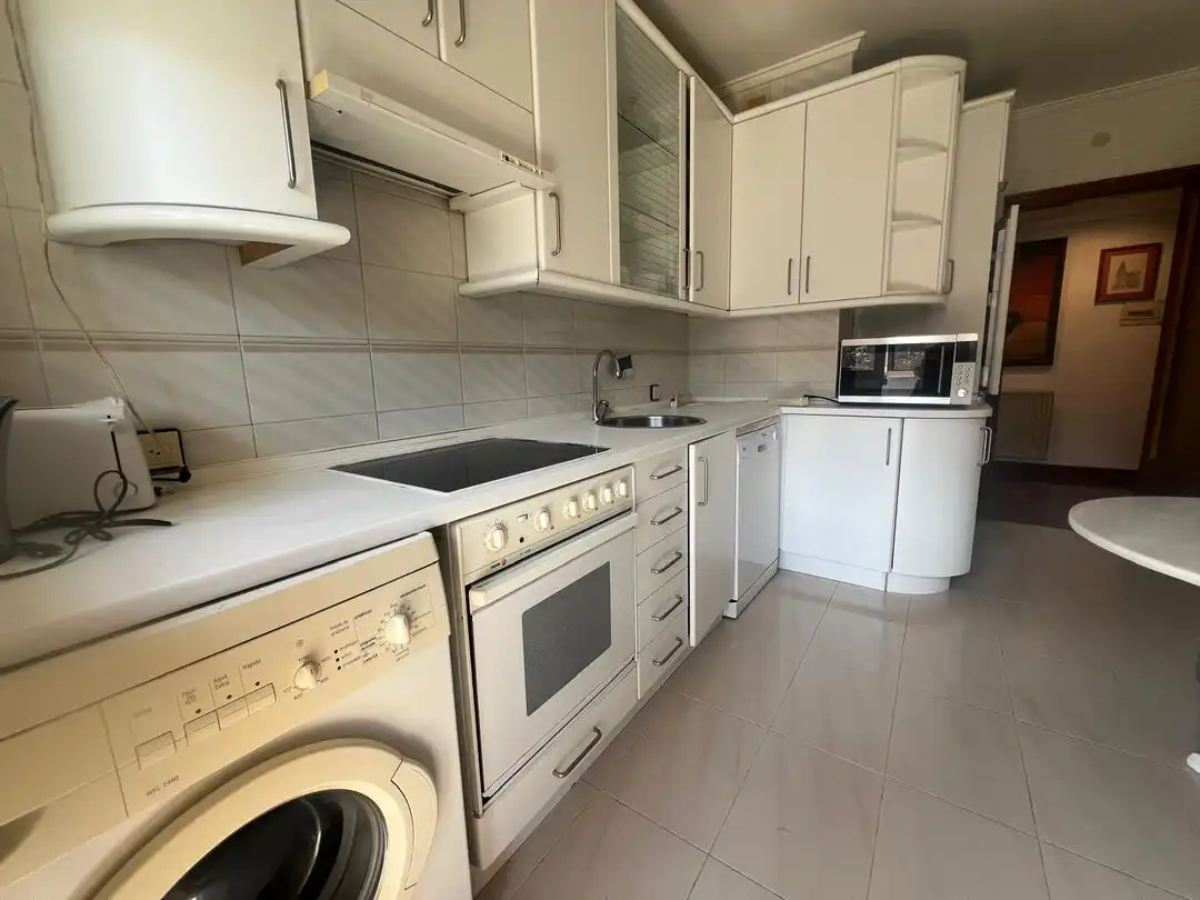 Küche von Wohnung zum Verkauf in Vitoria - Gasteiz mit Heizung, Abstellraum und Möbliert