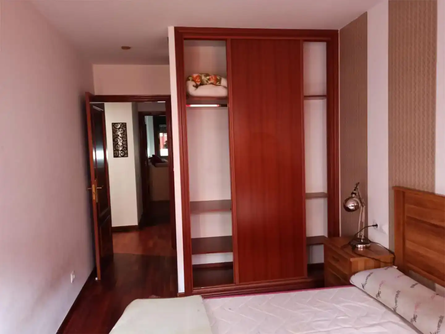Dormitori de Pis en venda en Moraña amb Parquet, Traster i Piscina comunitària