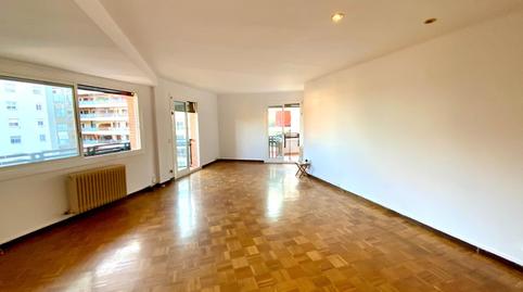 Foto 4 de Piso en venta en  Mossen Jacint Verdaguer, Can Farrerons, Barcelona