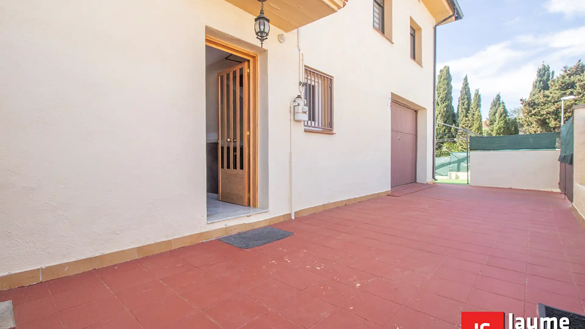 Vista exterior de Casa adosada en venta en Torredembarra con Aire acondicionado, Calefacción y Jardín privado