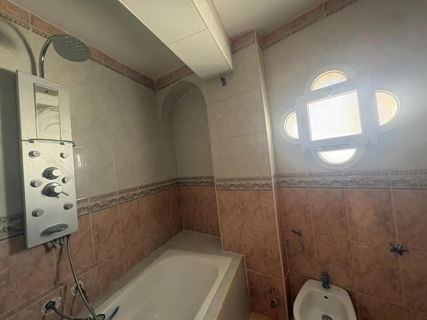 Baño de Piso en venta en Algeciras