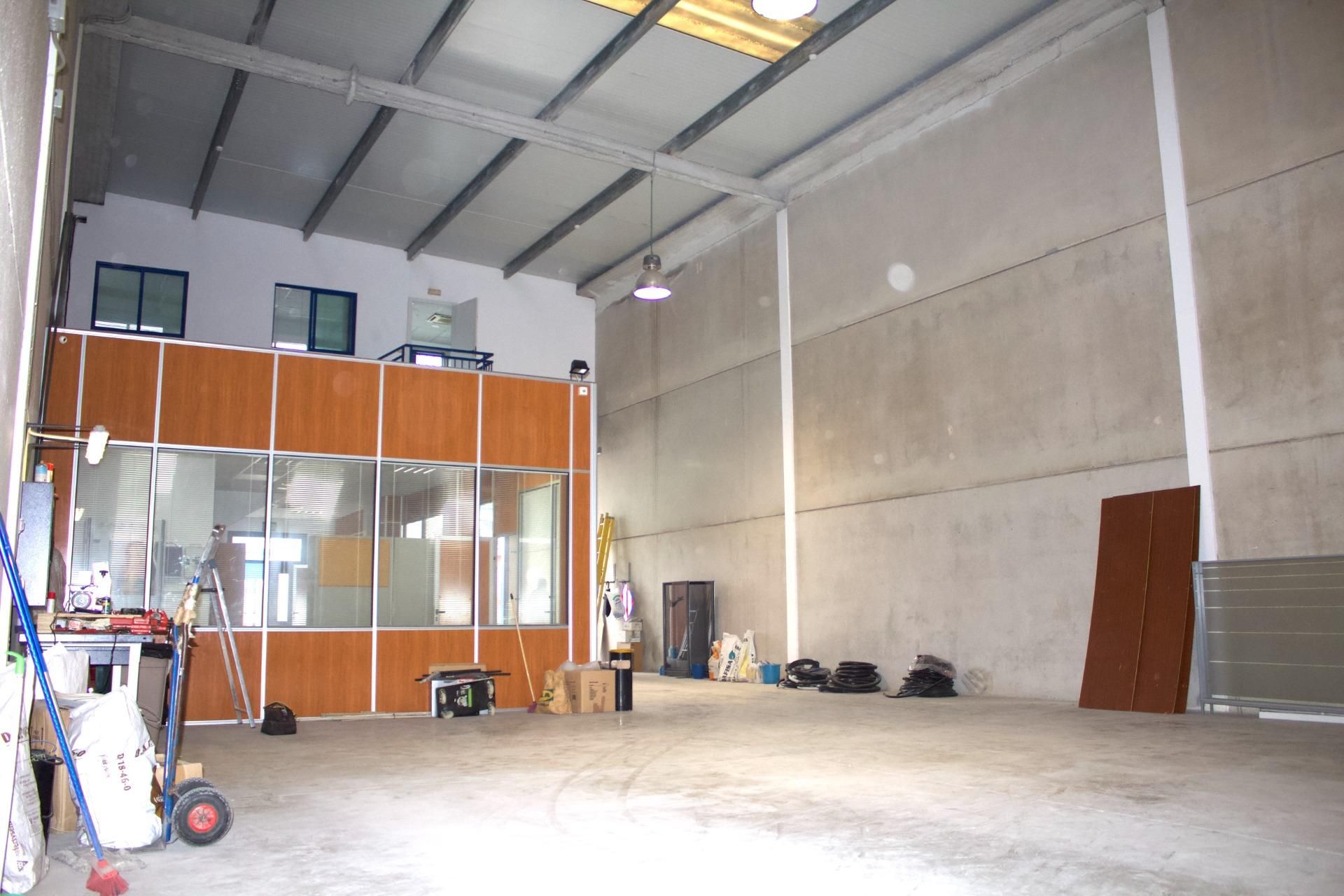 Nau industrial en venda en Camas