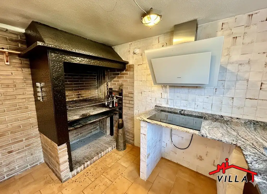 Küche von Haus oder Chalet zum Verkauf in Laredo mit Heizung und Terrasse