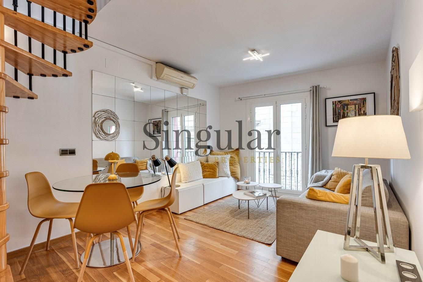 Attic for sale in Carrer del Consolat de Mar, Sant Pere, Sta. Caterina i la Ribera