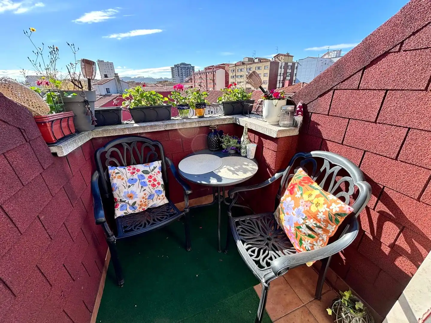 Balcony of Duplexes for sale in Gijón   with Heating, Parquet flooring and Oven