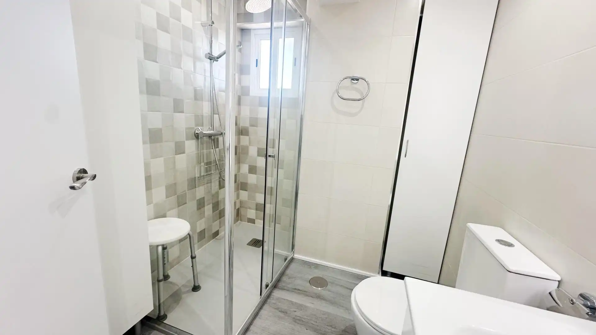 Bathroom of Apartments for rent in El Campello  with Air Conditioner, Heating and Terrace