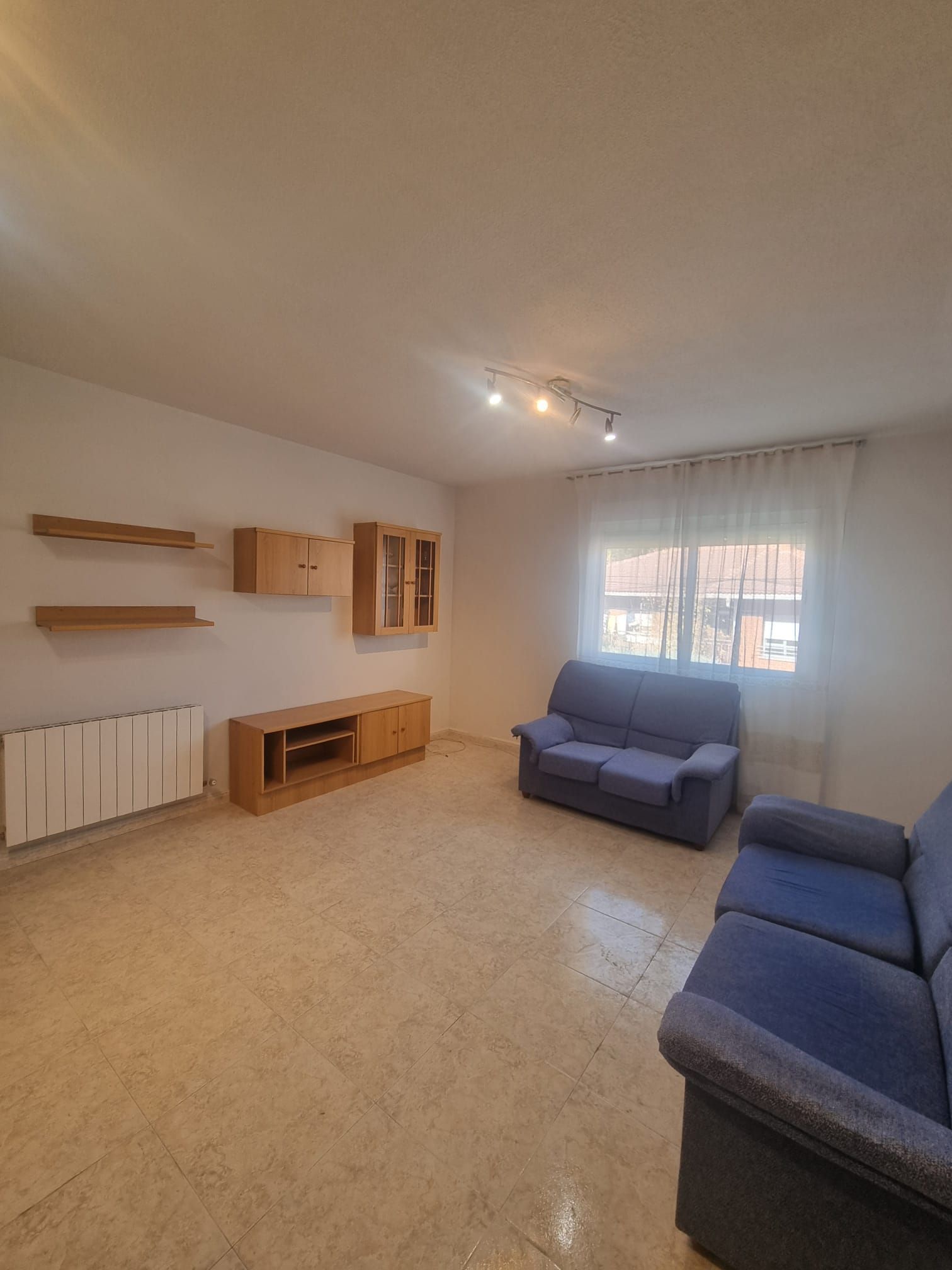 Living room of Flat to rent in Fresnedillas de la Oliva  with Heating