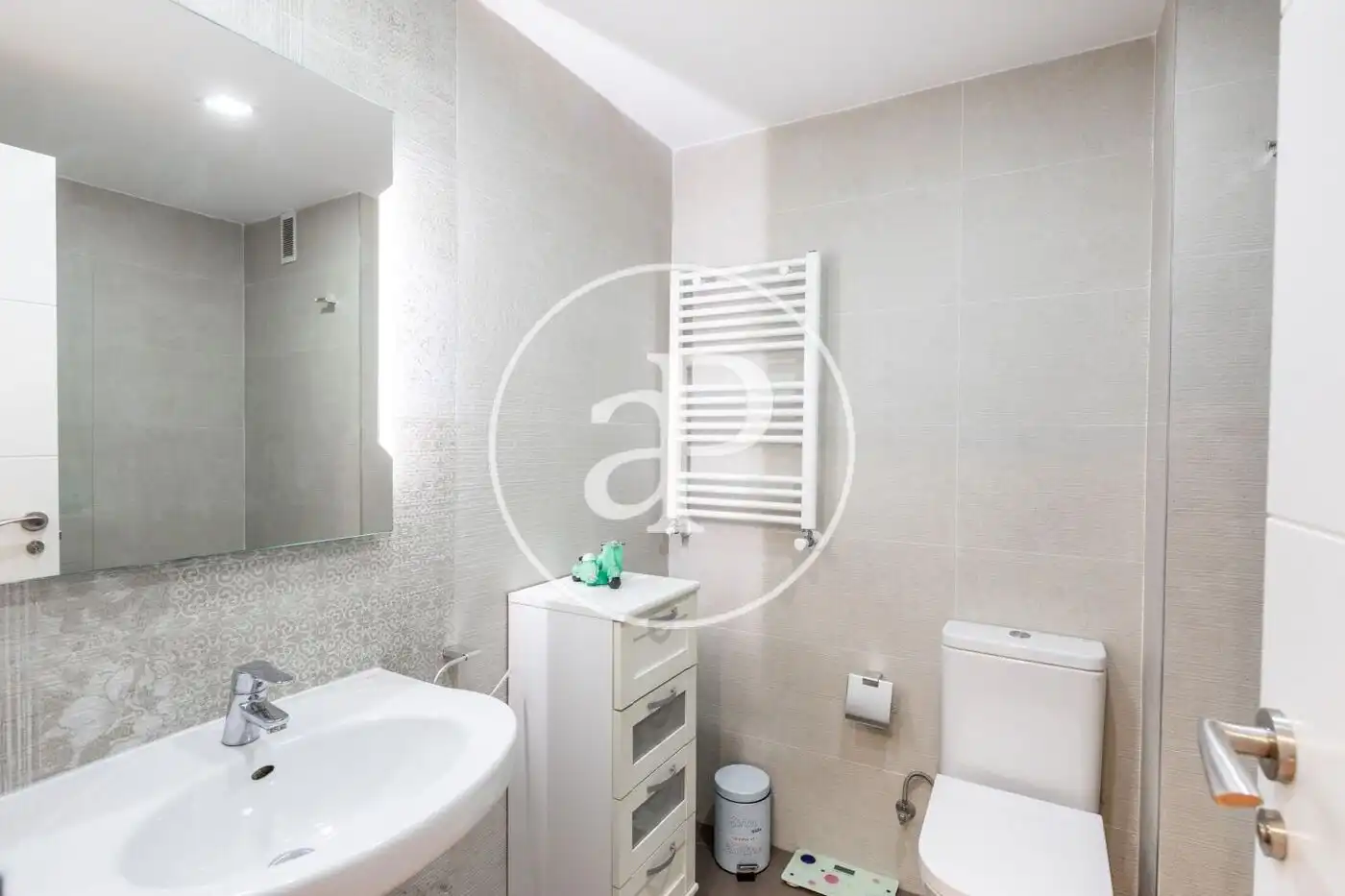 Bathroom of Flat for rent in Valencia  with Heating, Furnished and Balcony
