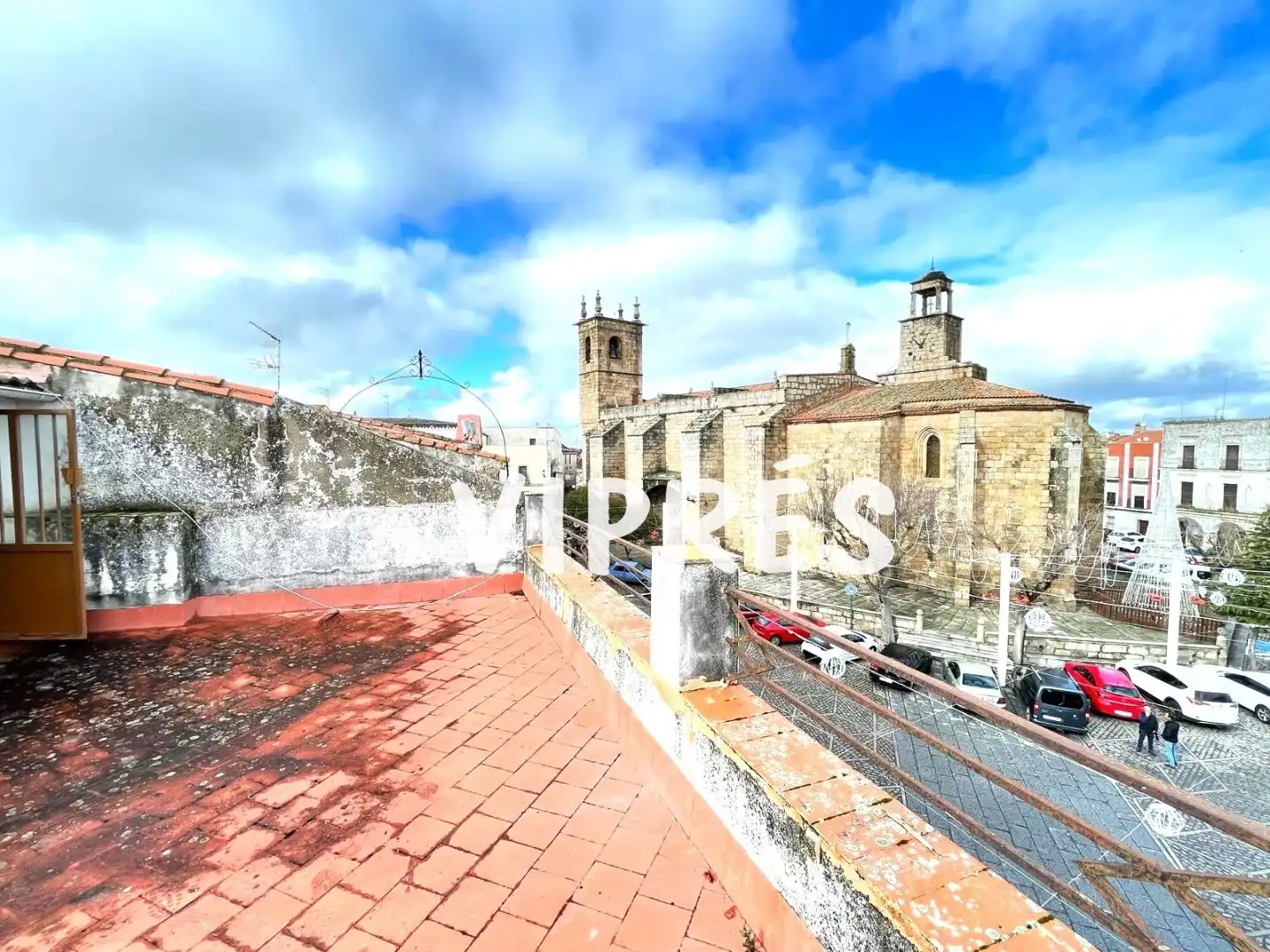 House with terrace for sale in Arroyo de la Luz