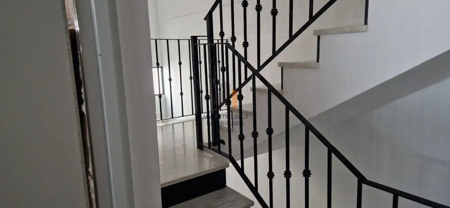 Business premises for sale in Benamocarra