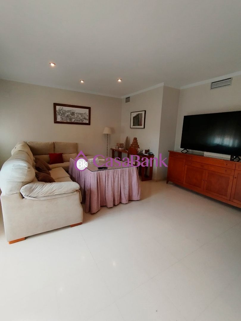 Sala d'estar de Pis en venda en  Córdoba Capital amb Aire condicionat i Terrassa