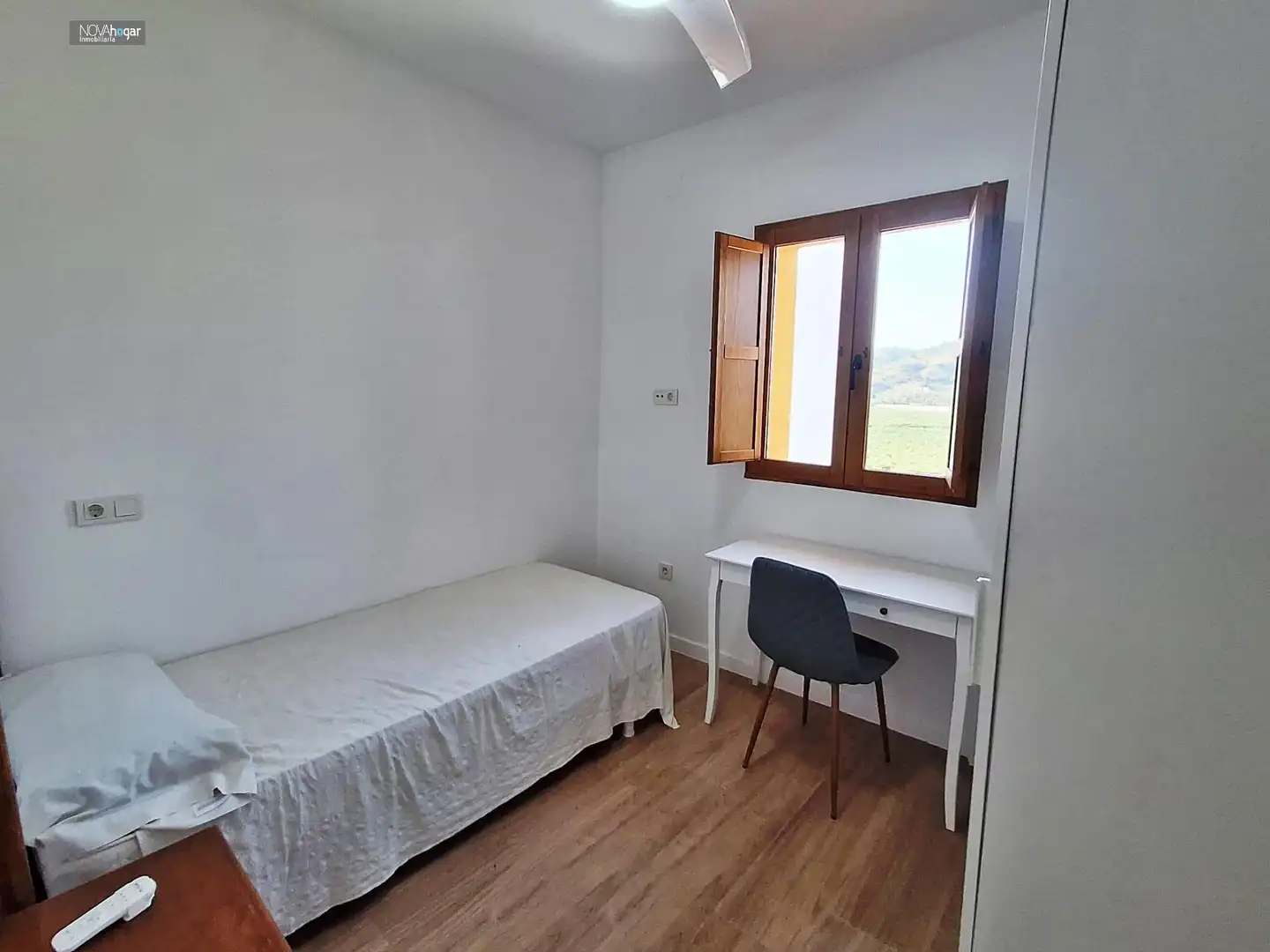 Schlafzimmer von Wohnung zur Miete in Málaga mit Klimaanlage, Heizung und Möbliert