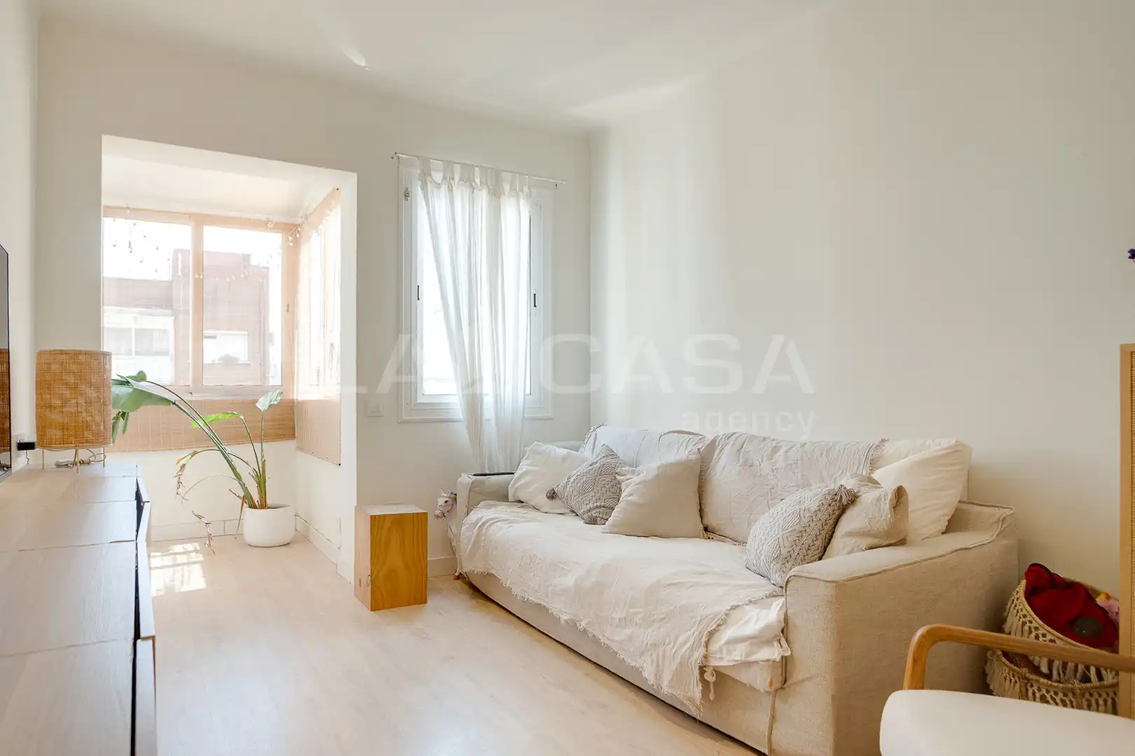 Habitación de Piso en venta en Barcelona con Balcón