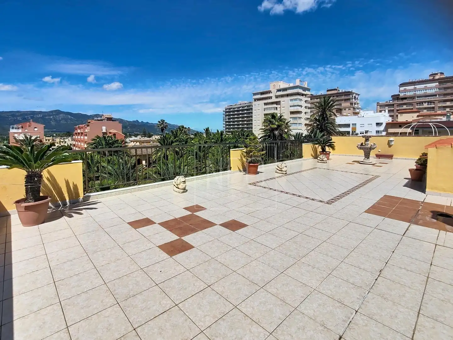 Terraza de Ático en venta en Tavernes de la Valldigna con Terraza, Trastero y Piscina comunitaria