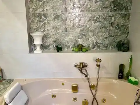 Baño de Casa o chalet en venta en  Madrid Capital con Piscina