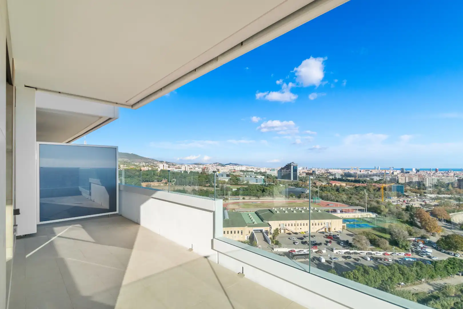 Außenansicht von Wohnung zur Miete in Esplugues de Llobregat mit Klimaanlage, Heizung und Terrasse