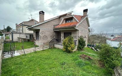 Vista exterior de Casa o xalet en venda en O Carballiño   amb Jardí privat i Terrassa