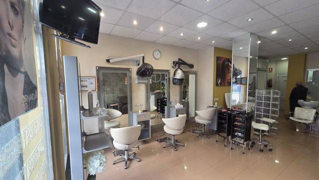 Local comercial en Alquiler en Manantiales - Estación de Autobuses