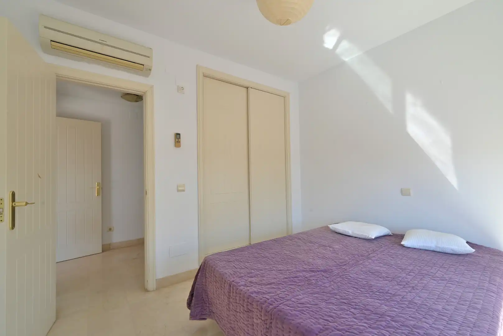 Apartment with pool for sale in Calahonda, imagen 10