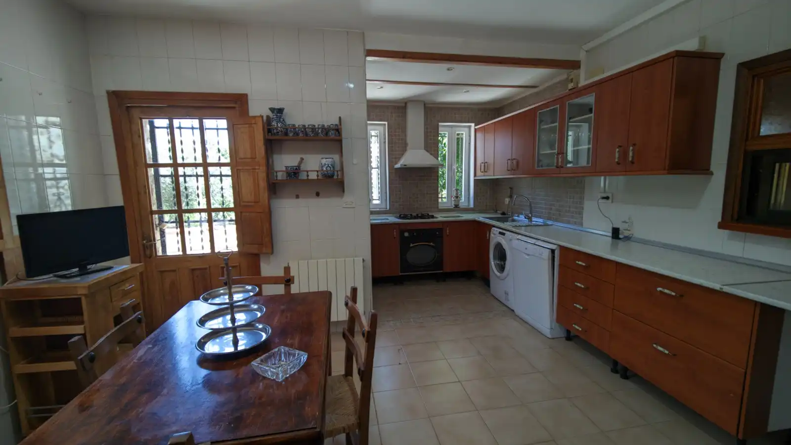 Cuina de Casa o xalet en venda en La Zubia amb Aire condicionat, Jardí privat i Traster