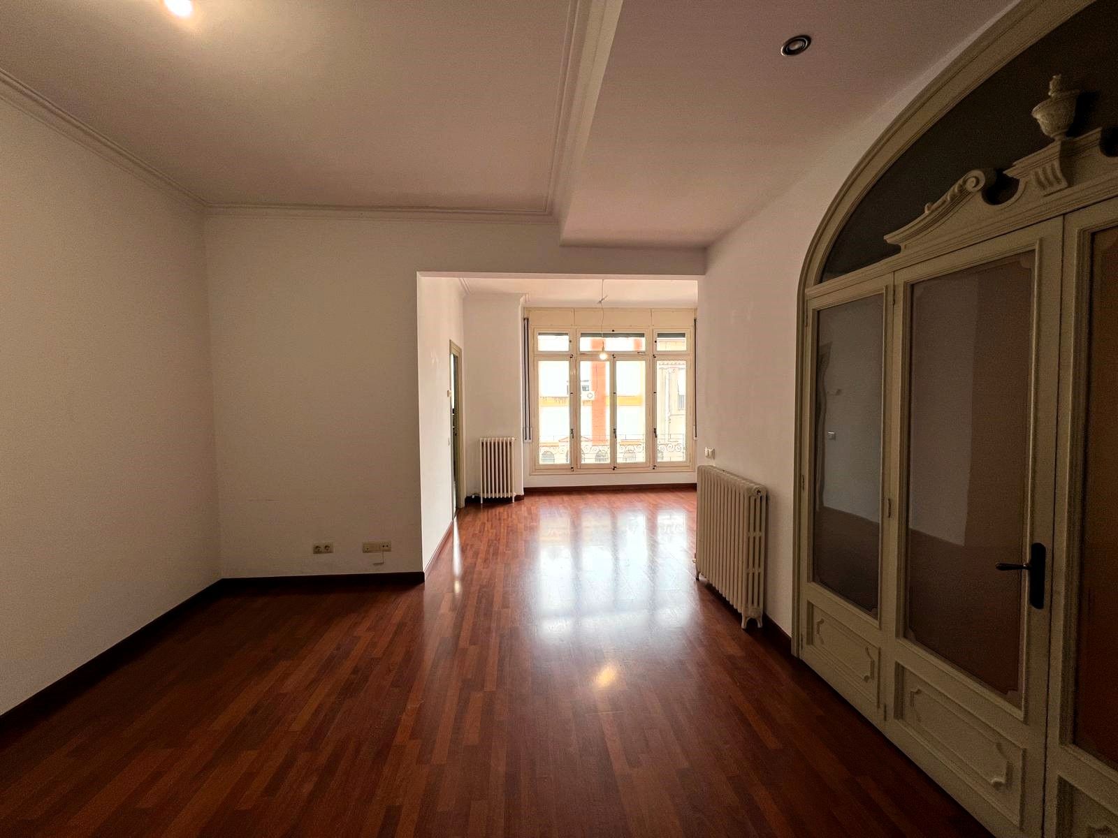 Living room of Flat for sale in Igualada  with Heating, Parquet flooring and Oven