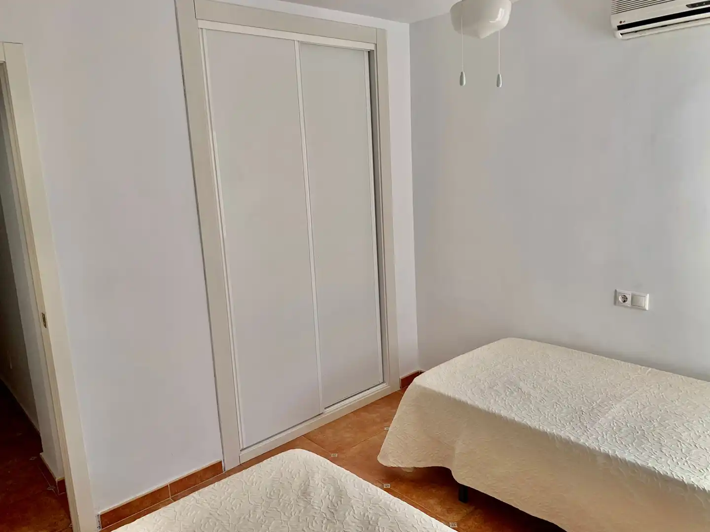 Dormitori de Apartament de lloguer en Mojácar amb Aire condicionat, Calefacció i Terrassa