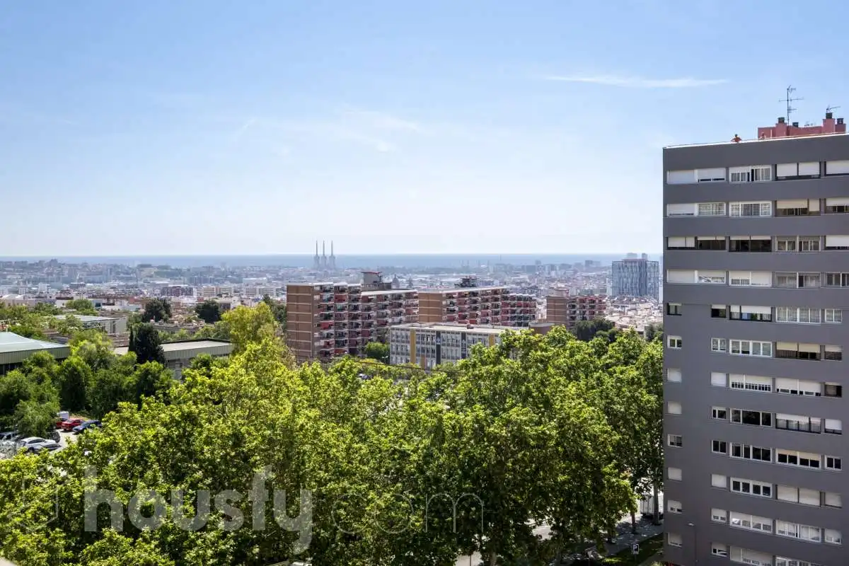 Habitación de Piso en venta en Barcelona con Amueblado