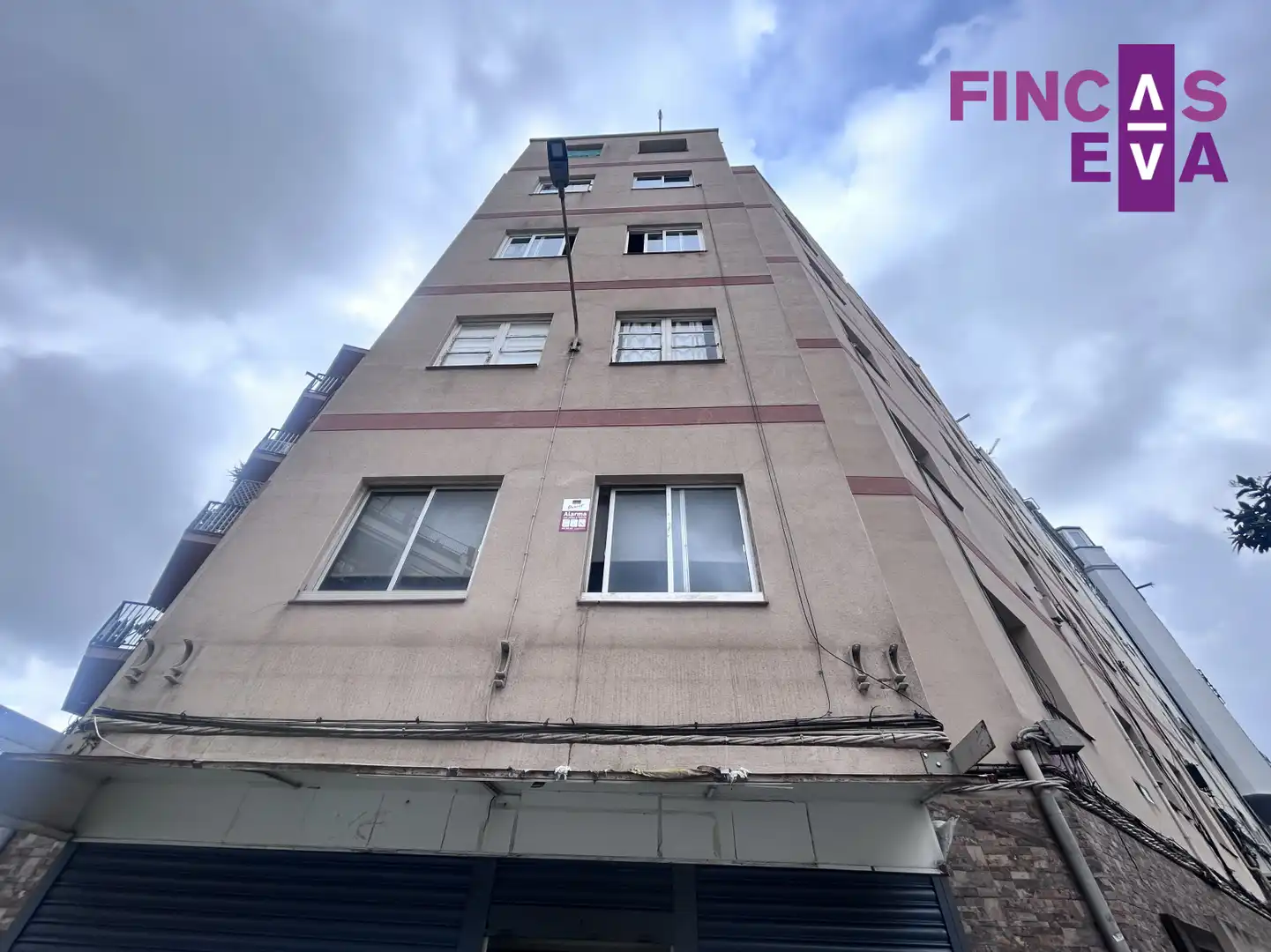 Exterior view of Flat for sale in L'Hospitalet de Llobregat