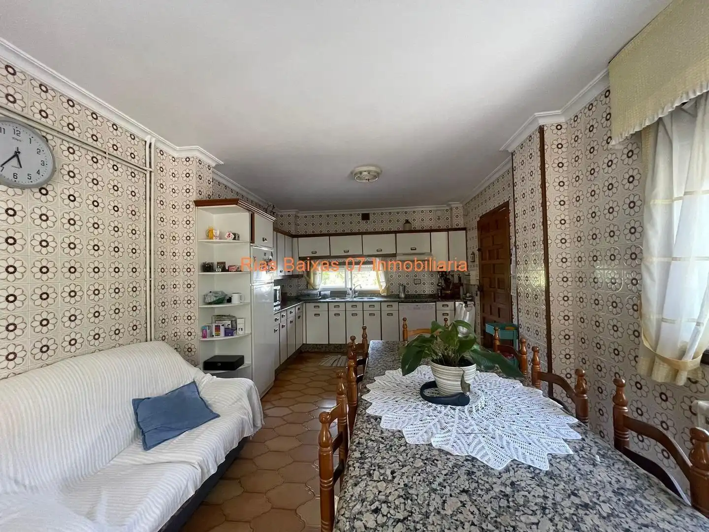 Houses for sale in Mos