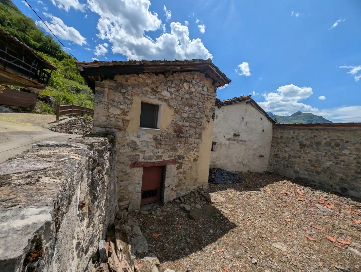 Vista exterior de Casa o chalet en venta en Proaza con Jardín privado