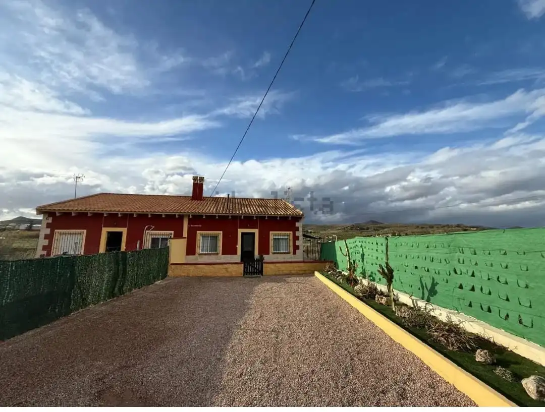 Casa adosada de alquiler en Pasaje las Gabinas, Los Puertos