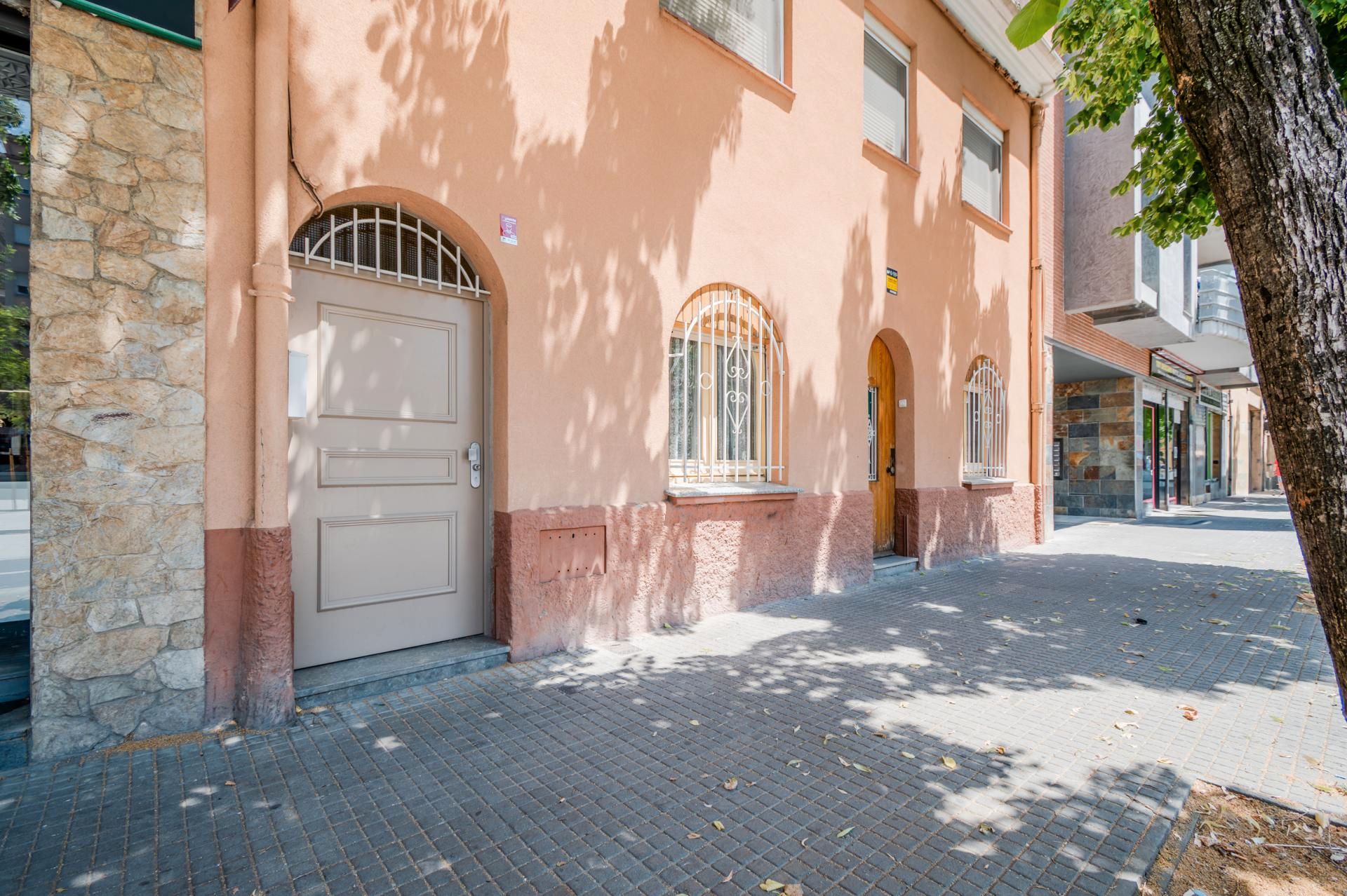 Casa adosada en venda a Passeig dels Països Catalans, Veïnat, Salt