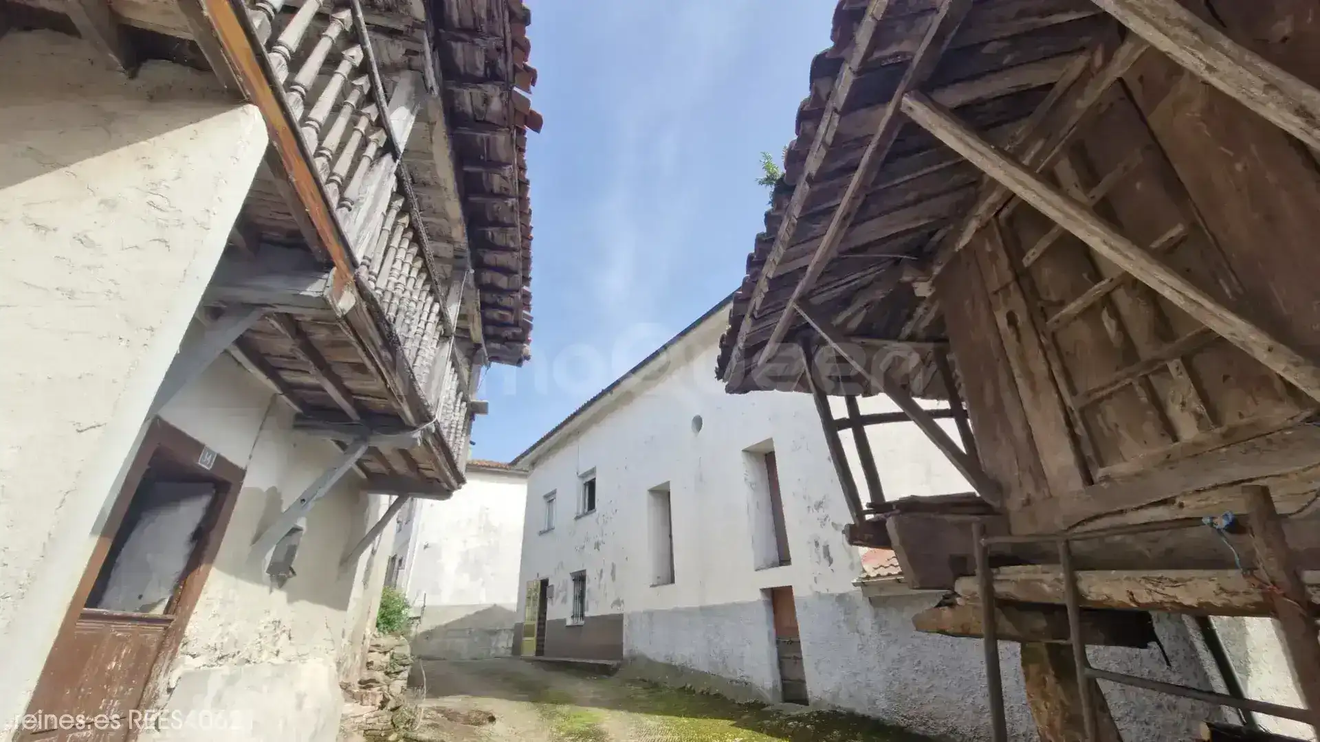 Vista exterior de Casa o chalet en venta en Nava con Aire acondicionado, Calefacción y Terraza